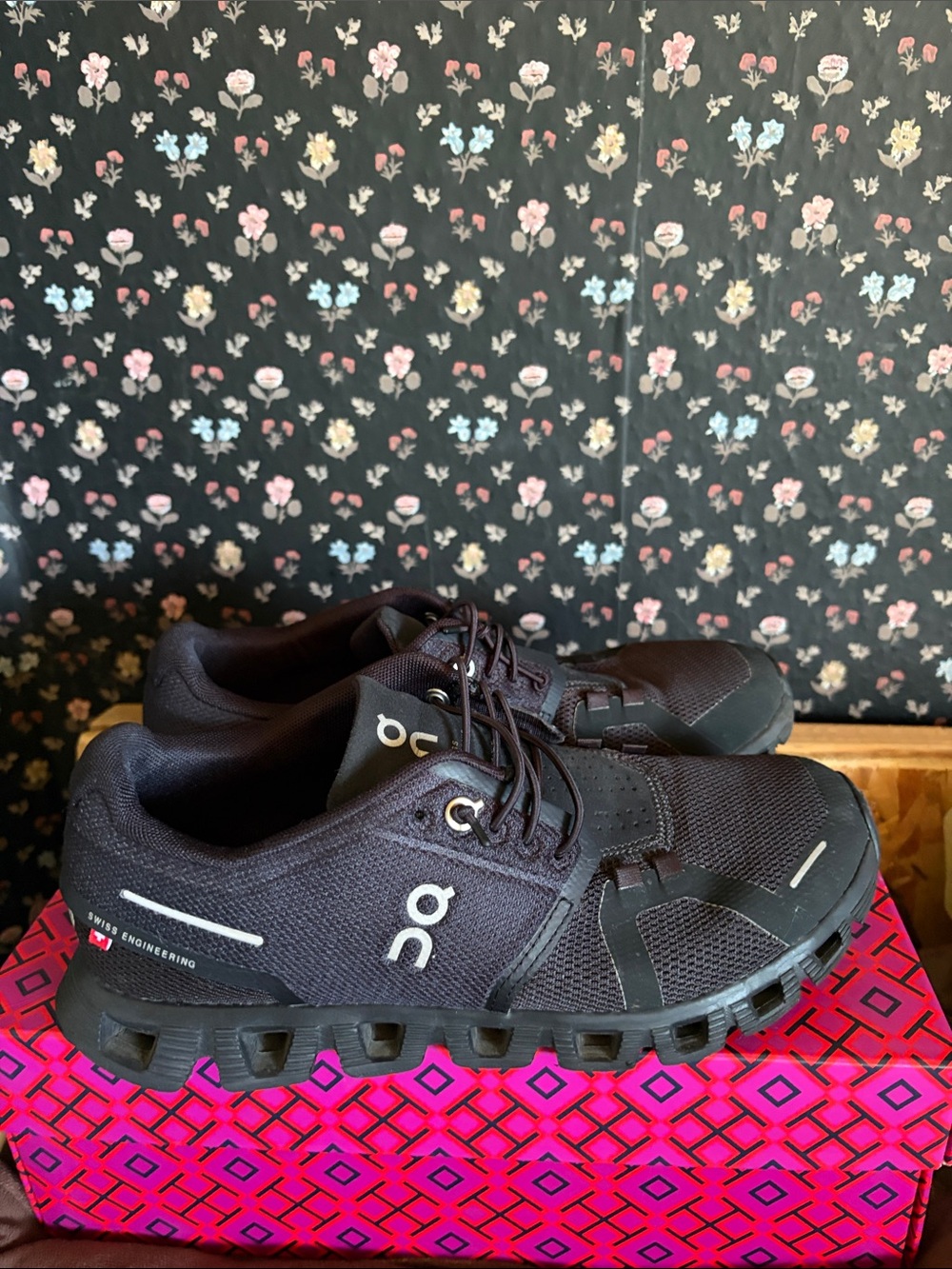 On Running Black Women's Athletic Shoes